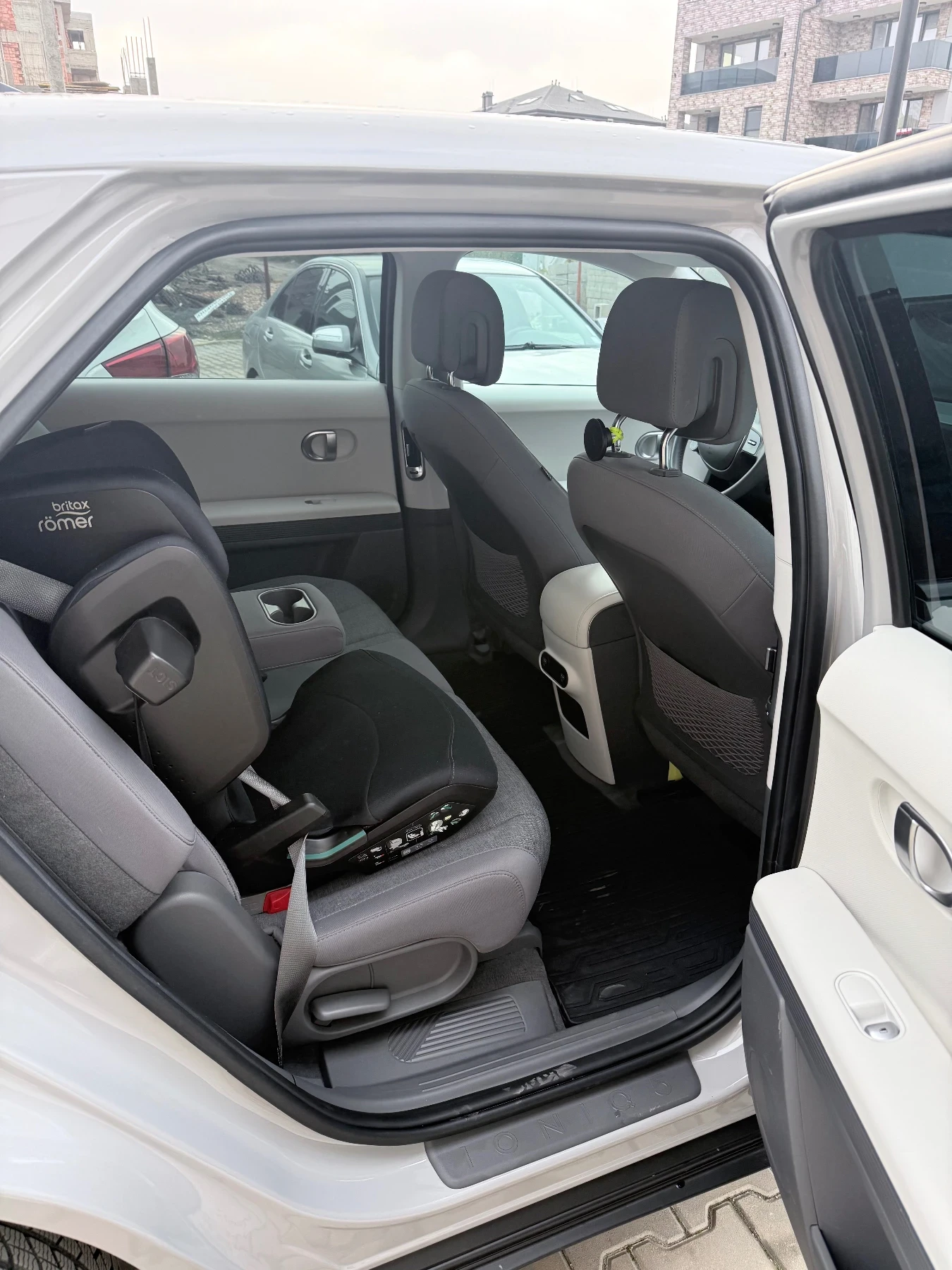 Hyundai Ioniq 5 RWD, снимка 8 - Автомобили и джипове - 56246563
