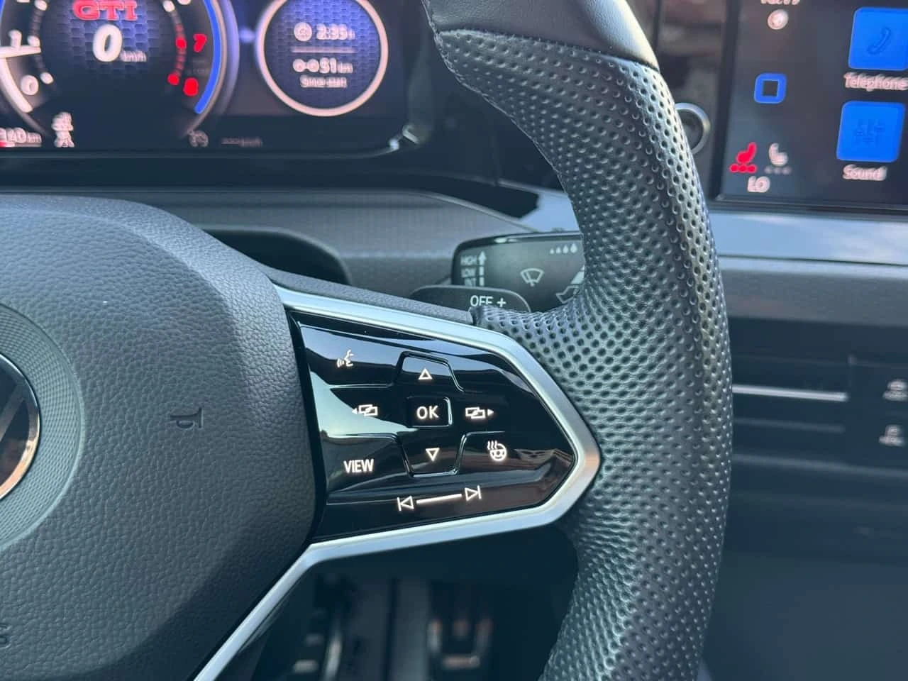 VW Golf 2.0 GTI | ONE OWNER | NO ACCIDENT  CARFAX | Mobile.bg � ����������� 12