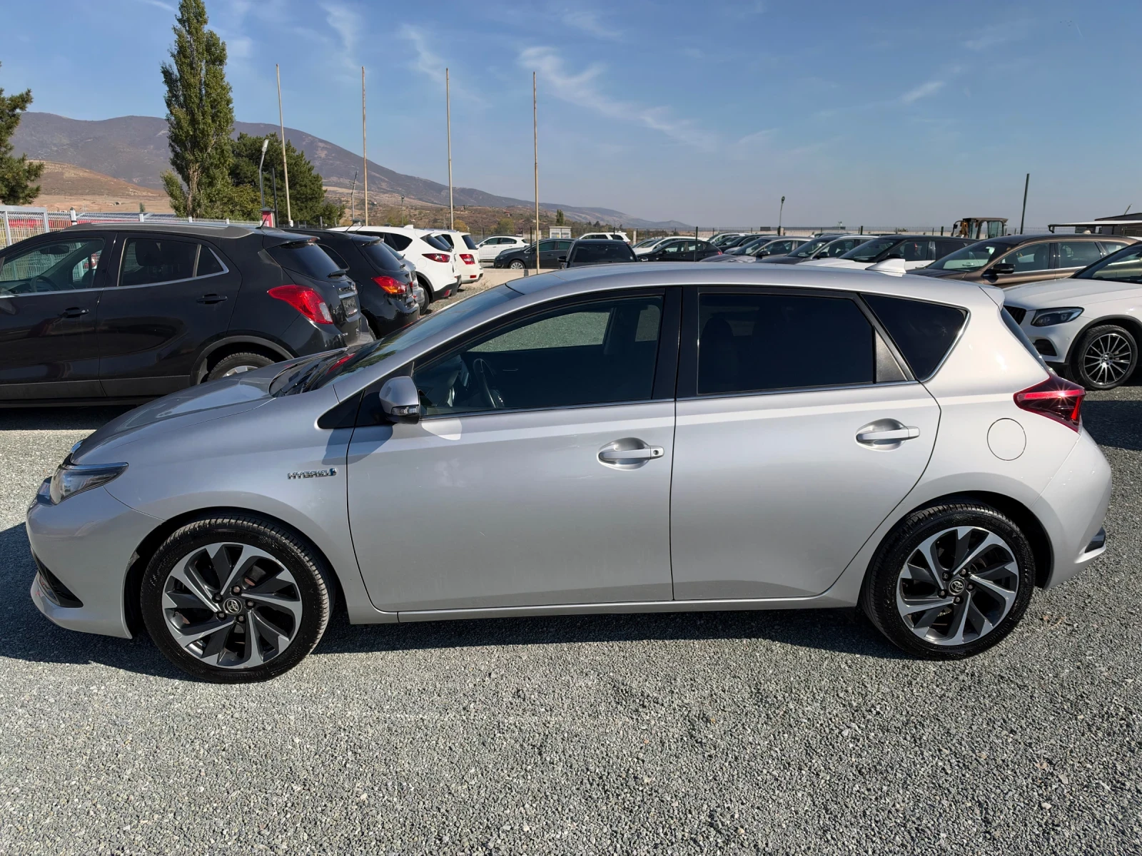 Toyota Auris (KATO НОВА)^(ХИБРИД), снимка 10 - Автомобили и джипове - 56573408