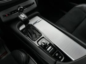Volvo Xc90 T6 AWD R-Design 7-Seater - 29900 € / 58479.32 лв. - 33840293 13