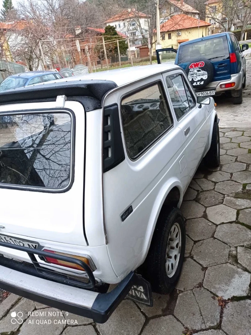 Lada Niva, снимка 4 - Автомобили и джипове - 48227016