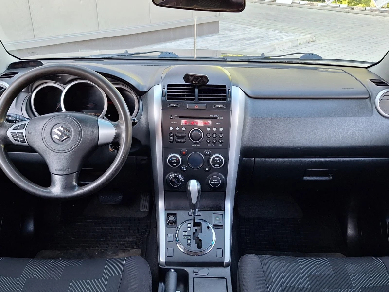 Suzuki Grand vitara 2.4i LPG Lovato, снимка 16 - Автомобили и джипове - 50529739