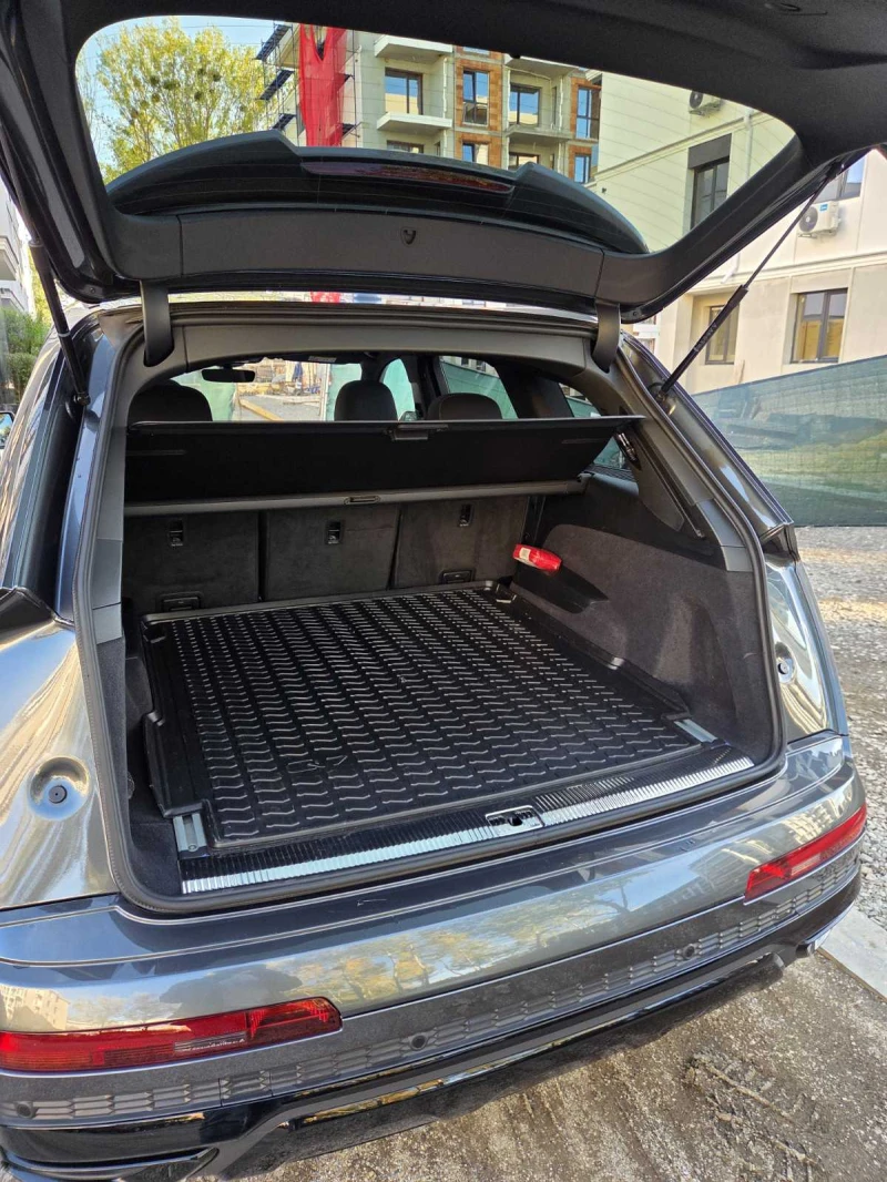 Audi Q7, снимка 9 - Автомобили и джипове - 52555586