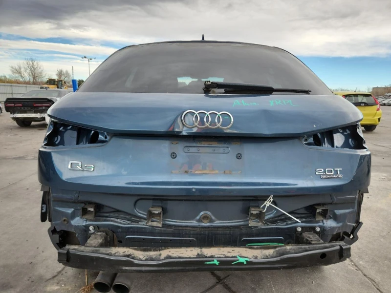 Audi Q3 * PREMIUM* * КОЖЕН САЛОН* , снимка 6 - Автомобили и джипове - 52615829