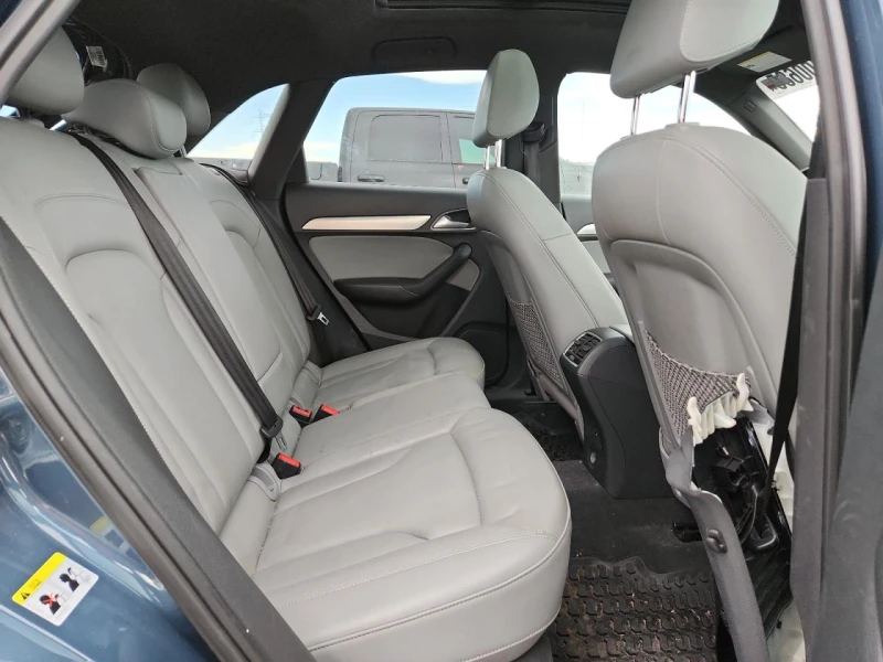 Audi Q3 * PREMIUM* * КОЖЕН САЛОН* , снимка 11 - Автомобили и джипове - 52615829