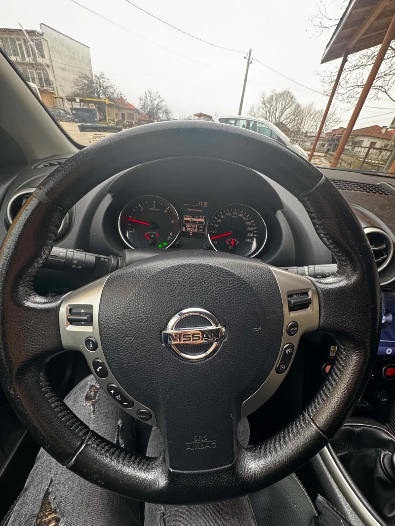Nissan Qashqai, снимка 7 - Автомобили и джипове - 52677672