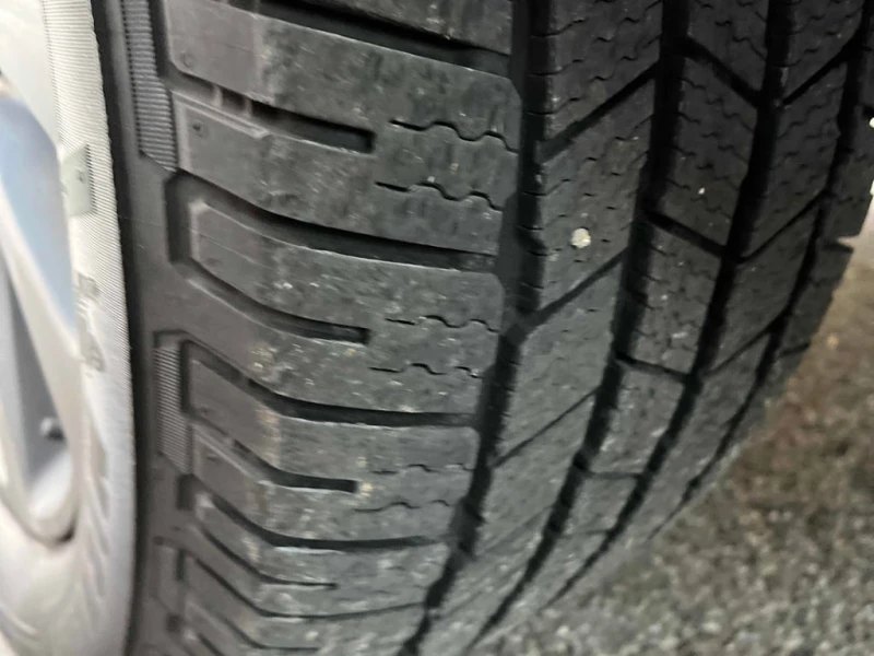 Jeep Grand cherokee 2019 High Altitude * CARFAX * БЕЗ ПЪРВОНАЧАЛНА, снимка 15 - Автомобили и джипове - 52793199