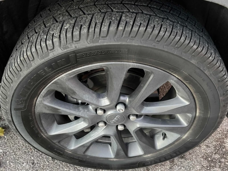 Jeep Grand cherokee 2019 High Altitude * CARFAX * БЕЗ ПЪРВОНАЧАЛНА, снимка 6 - Автомобили и джипове - 52793199