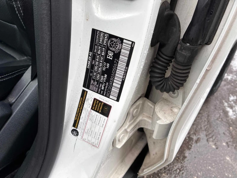 Mercedes-Benz GLC * 300 * CARFAX * БЕЗ ПЪРВОНАЧАЛНА ВНОСКА, снимка 10 - Автомобили и джипове - 53056992