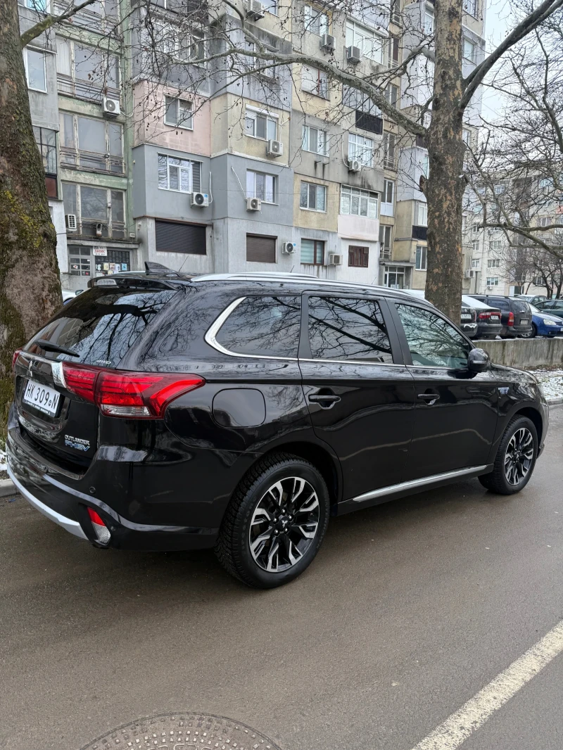 Mitsubishi Outlander, снимка 10 - Автомобили и джипове - 53468083