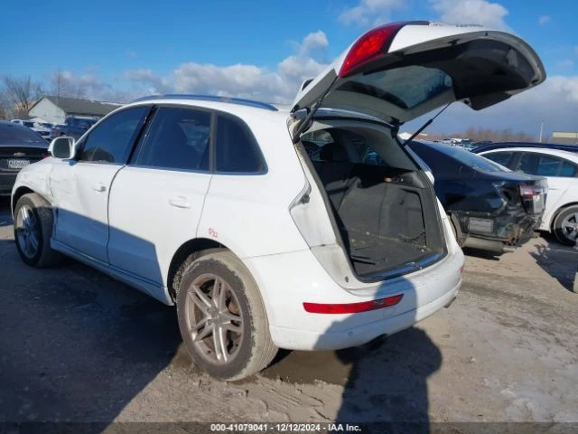 Audi Q5 PREMIUM, снимка 3 - Автомобили и джипове - 48707449