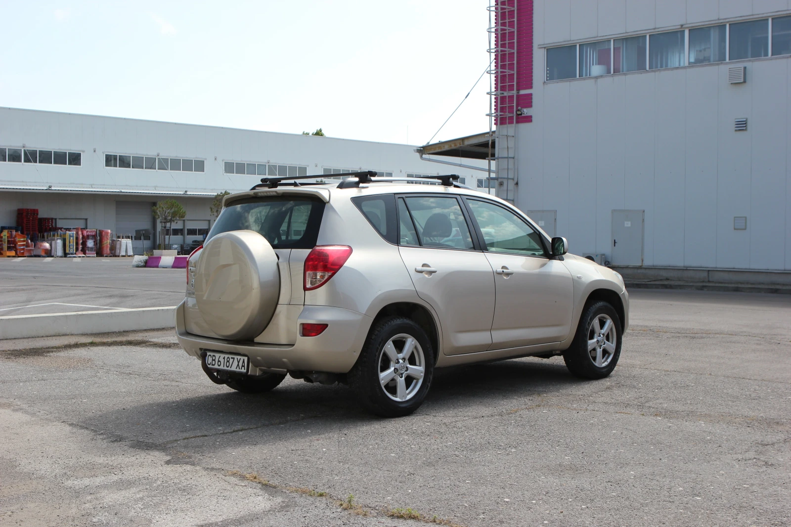 Toyota Rav4 2.2 D4D 136 - изображение 4