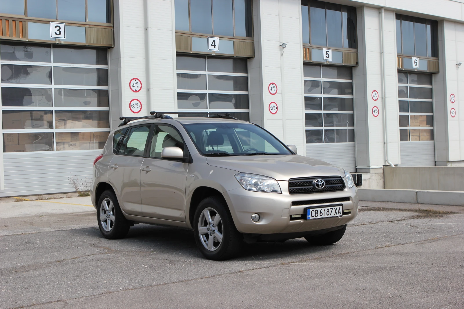 Toyota Rav4 2.2 D4D 136 - изображение 2