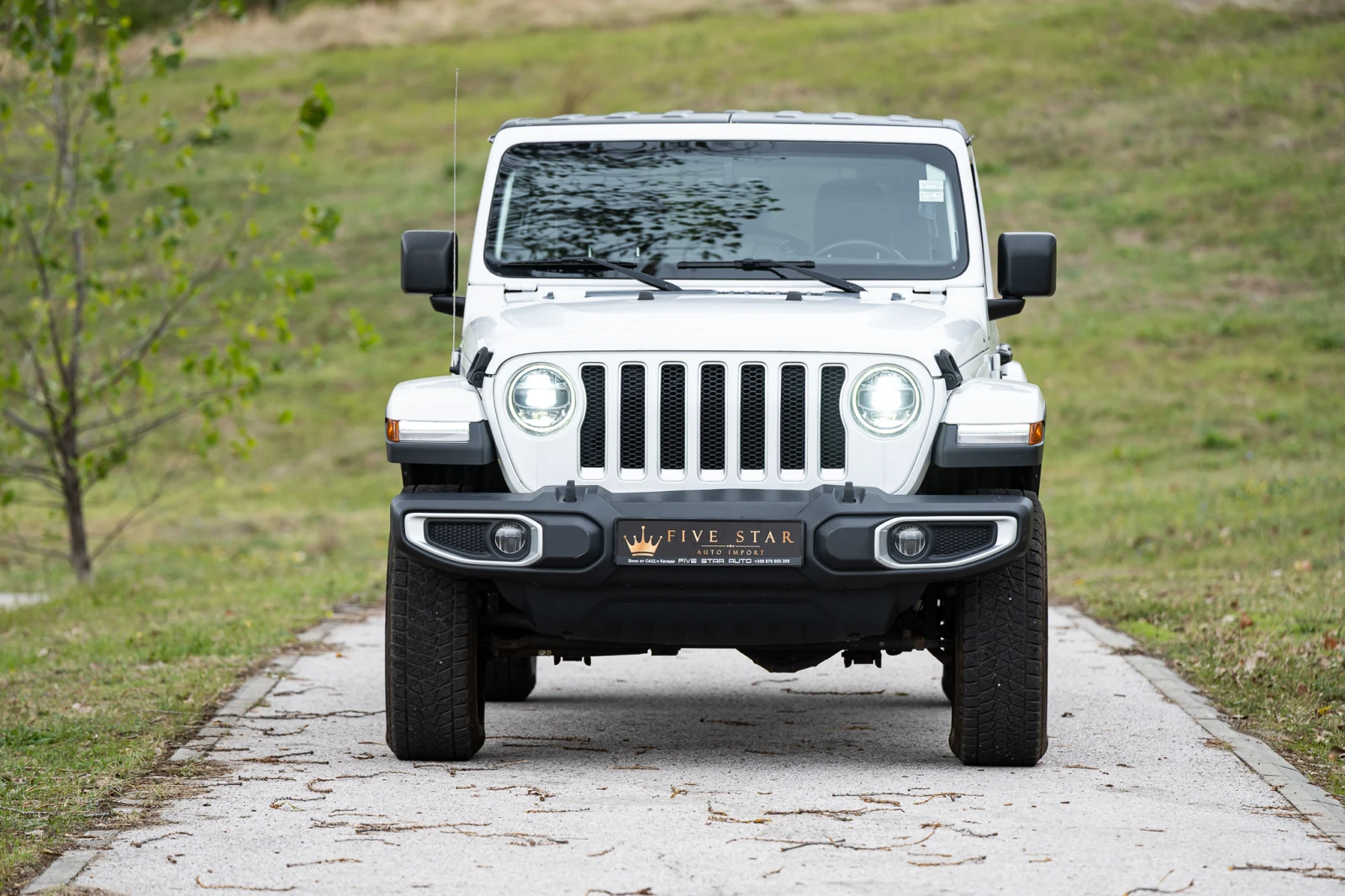 Jeep Wrangler Unlimited Sahara 3.6 - изображение 2