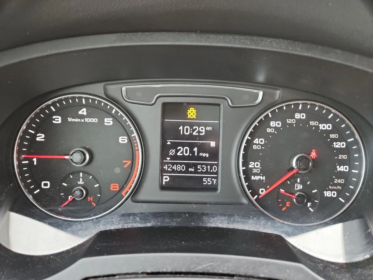 Audi Q3 * PREMIUM* * КОЖЕН САЛОН*  - изображение 9