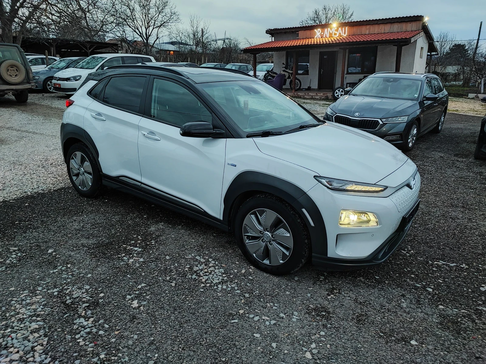 Hyundai Kona 64KW. Premium - изображение 3