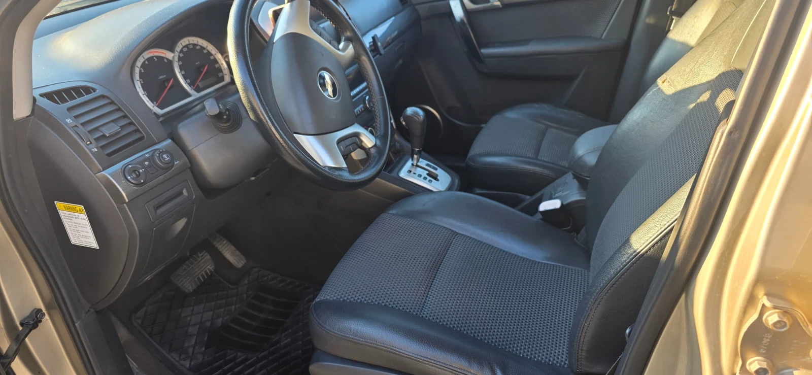 Chevrolet Captiva 2.0d, снимка 13 - Автомобили и джипове - 53786352