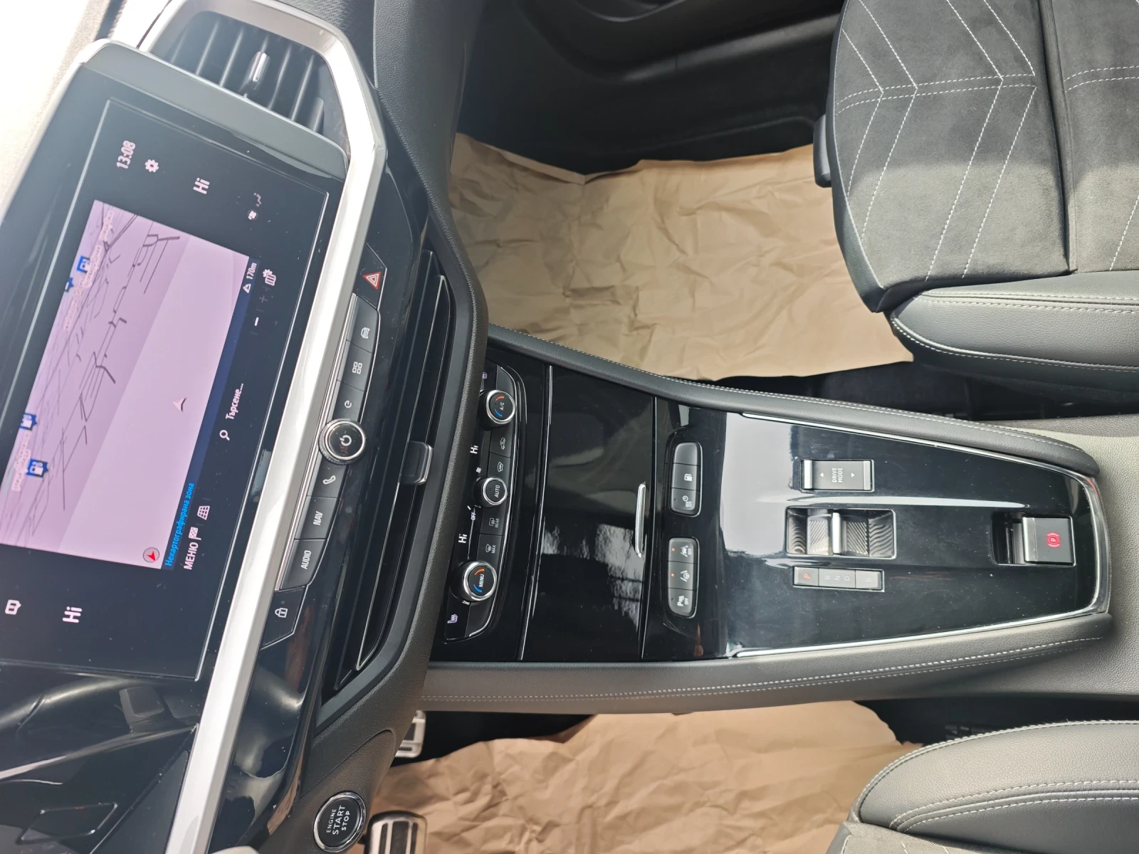 Opel Grandland 1.6 Plug in hybrid, снимка 13 - Автомобили и джипове - 53815727