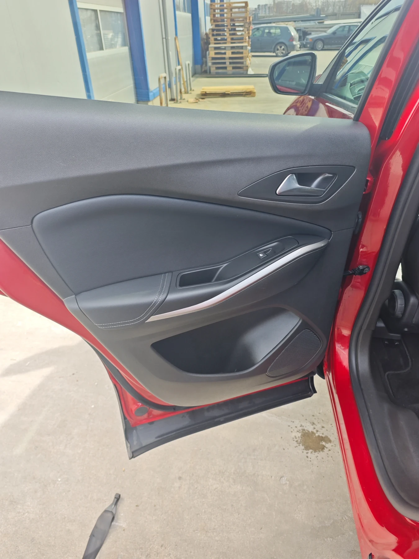 Opel Grandland 1.6 Plug in hybrid, снимка 9 - Автомобили и джипове - 53815727