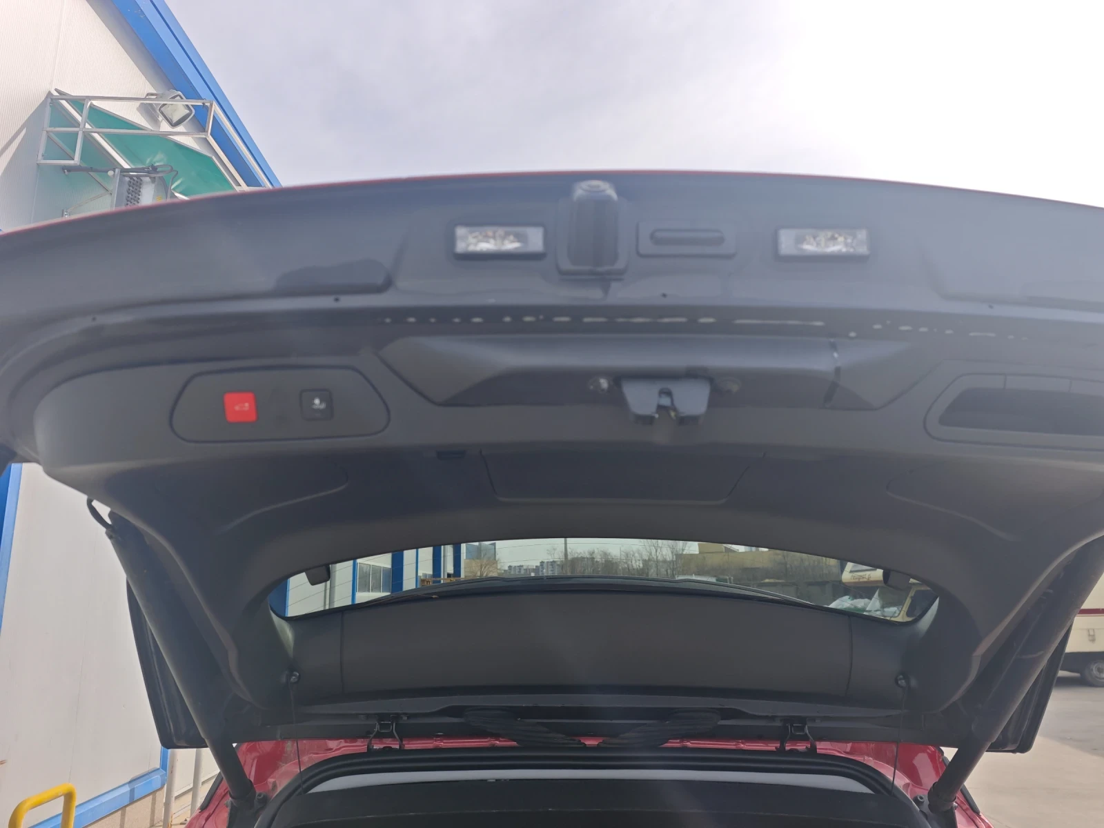 Opel Grandland 1.6 Plug in hybrid, снимка 5 - Автомобили и джипове - 53815727