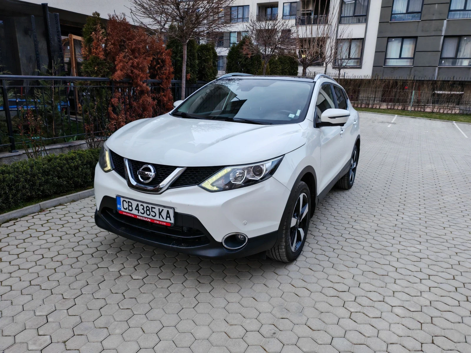 Nissan Qashqai АВТОМАТИК 84К КМ. ОТ NISSAN BG. ПАНОРАМА