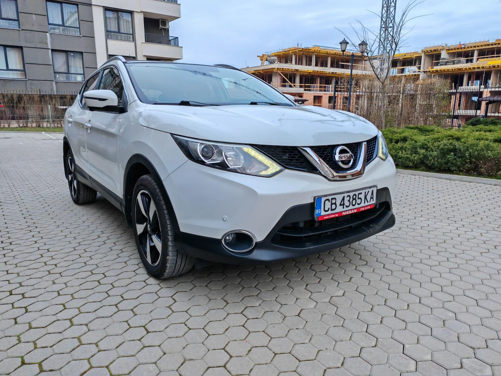 Nissan Qashqai АВТОМАТИК 84К КМ. ОТ NISSAN BG. ПАНОРАМА. ОБСЛУЖЕН, снимка 4 - Автомобили и джипове - 53882409