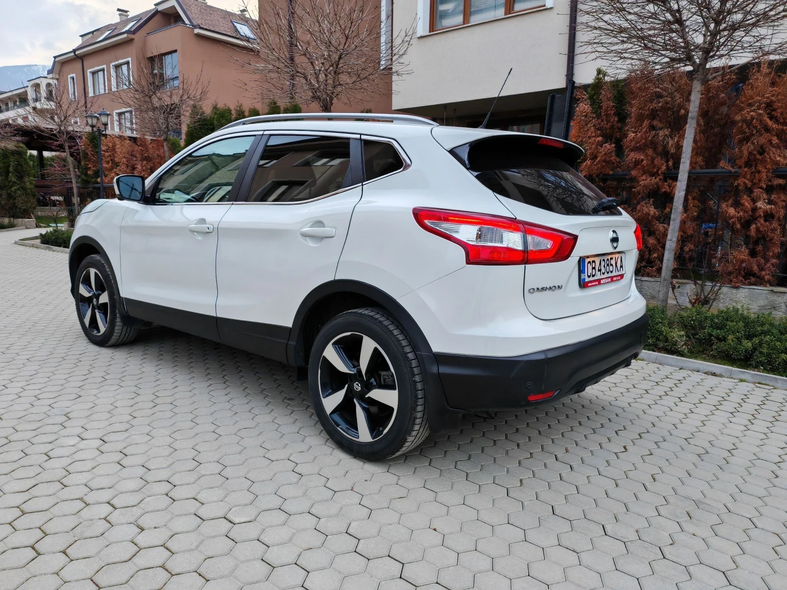 Nissan Qashqai АВТОМАТИК 84К КМ. ОТ NISSAN BG. ПАНОРАМА. ОБСЛУЖЕН, снимка 5 - Автомобили и джипове - 53882409