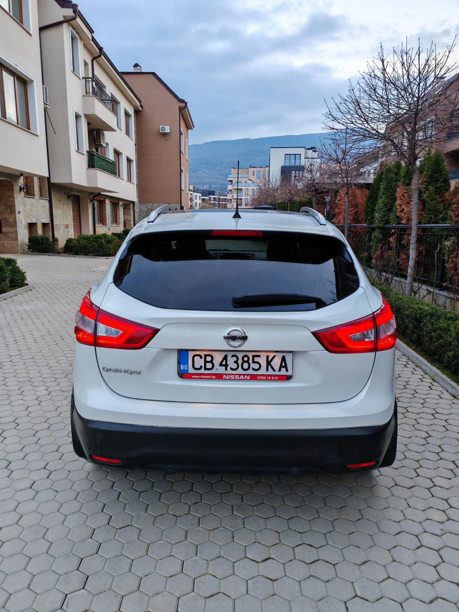 Nissan Qashqai АВТОМАТИК 84К КМ. ОТ NISSAN BG. ПАНОРАМА. ОБСЛУЖЕН, снимка 7 - Автомобили и джипове - 53882409