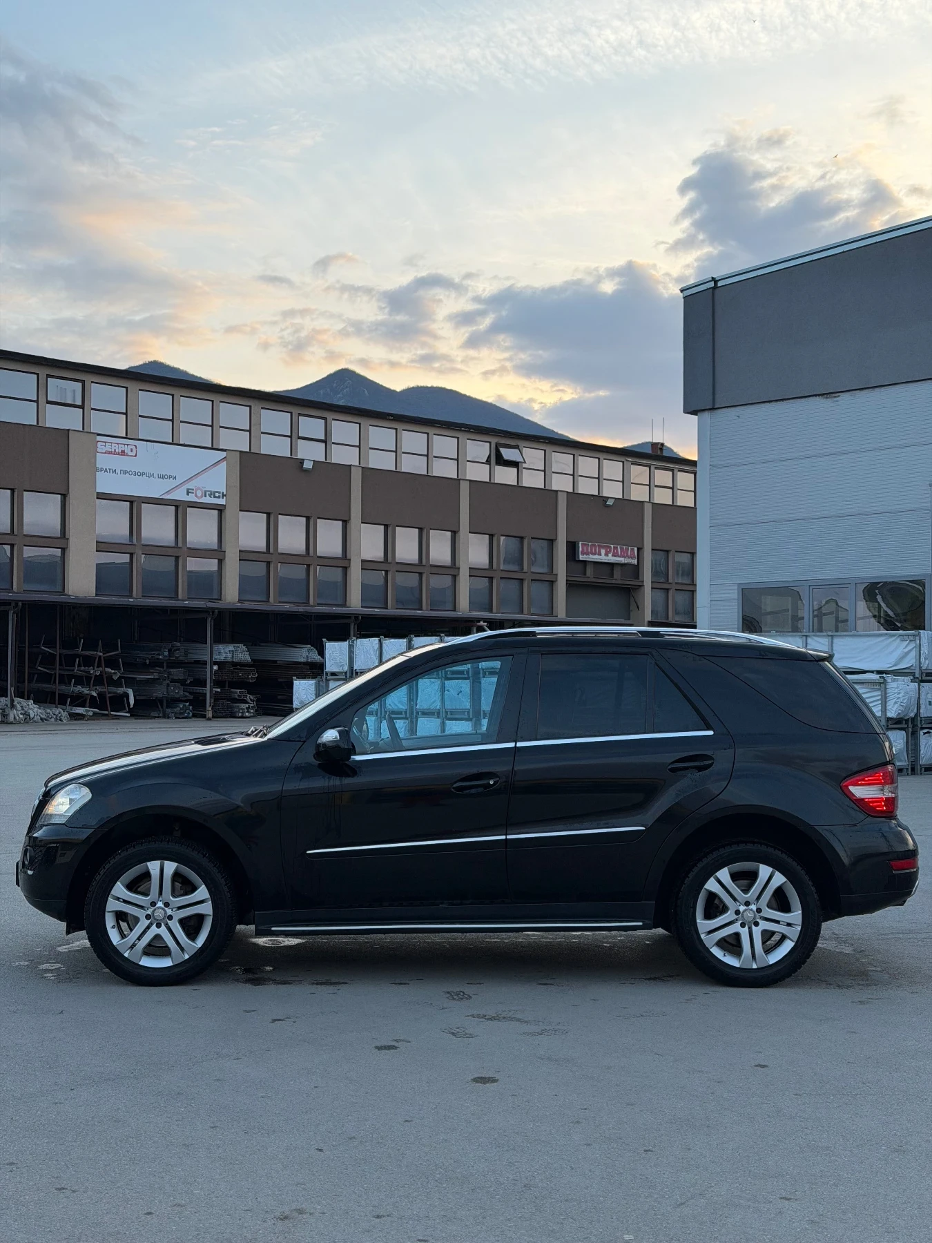 Mercedes-Benz ML 350, снимка 6 - Автомобили и джипове - 53977981