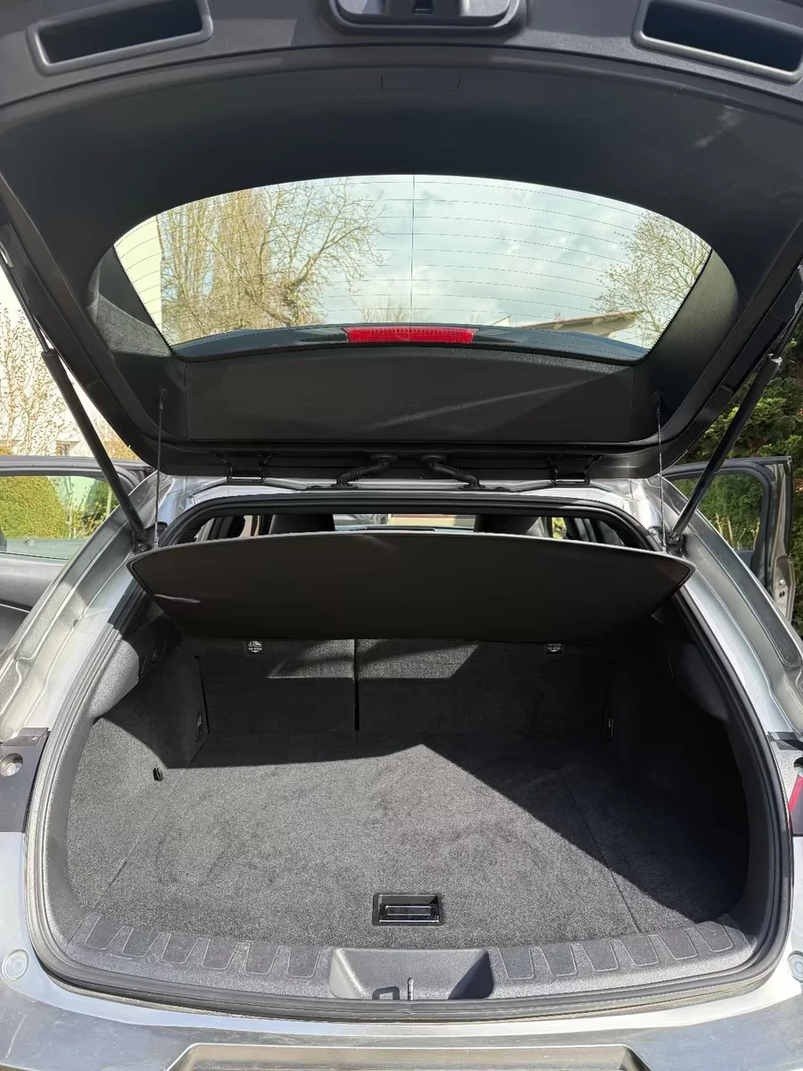 Lexus UX 250h UX250 САМО НА ЧАСТИ, снимка 6 - Автомобили и джипове - 54009176