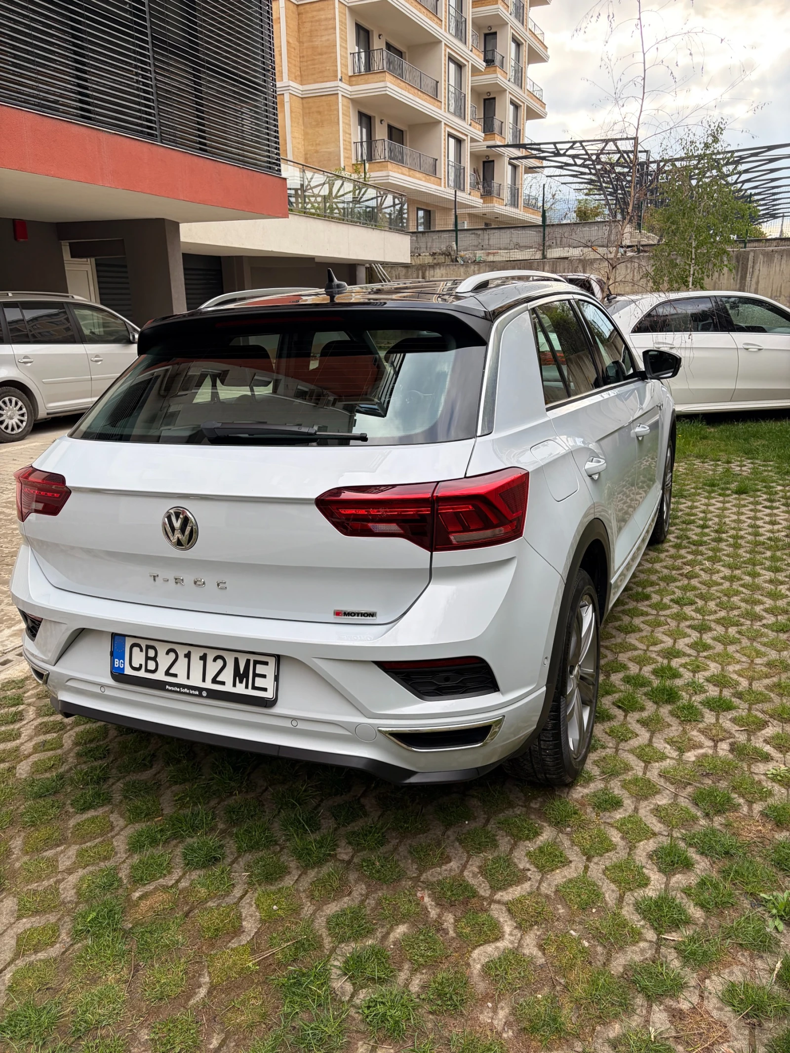 VW T-Roc R-Line, снимка 7 - Автомобили и джипове - 54510723