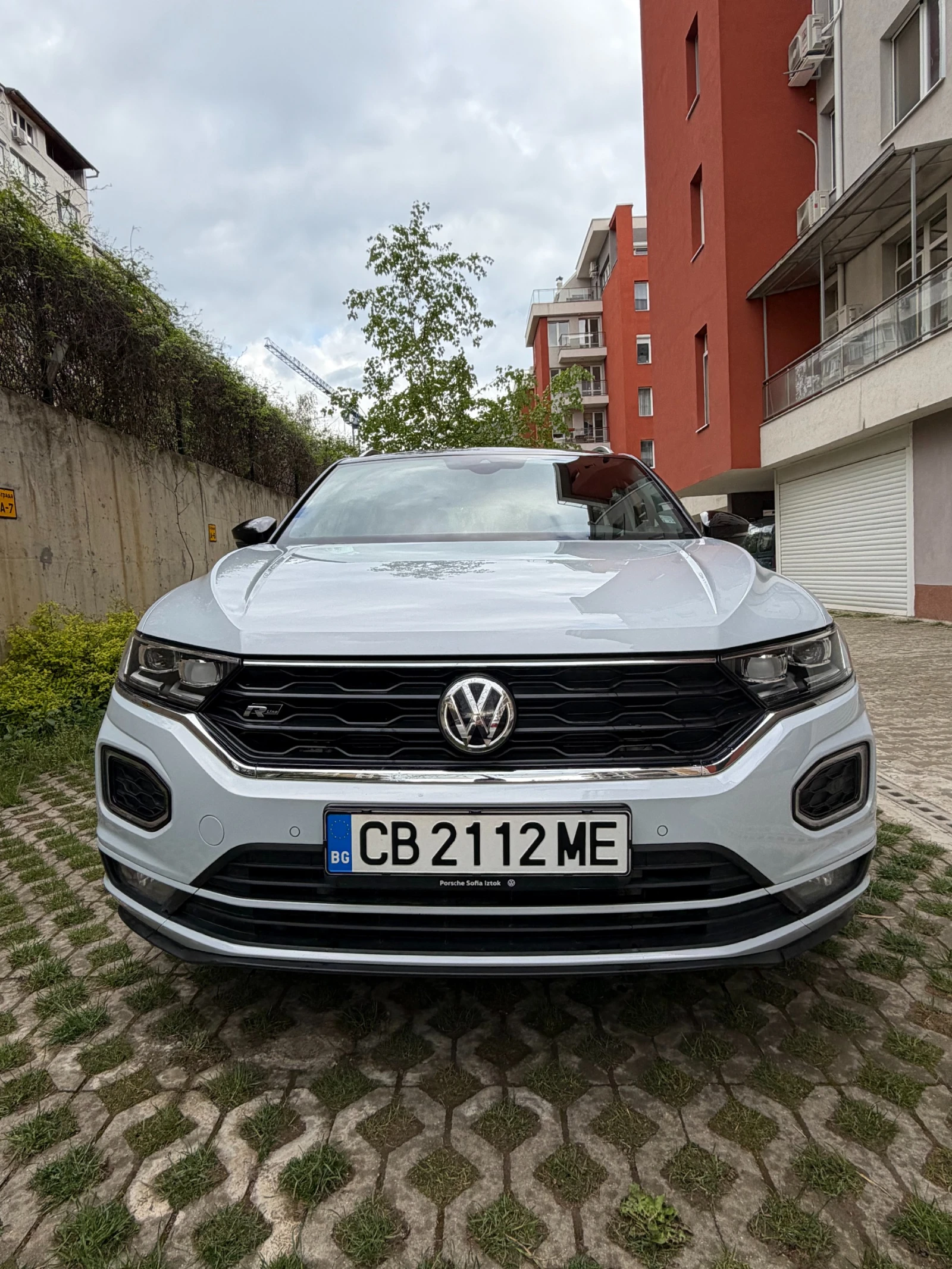 VW T-Roc R-Line, снимка 3 - Автомобили и джипове - 54510723