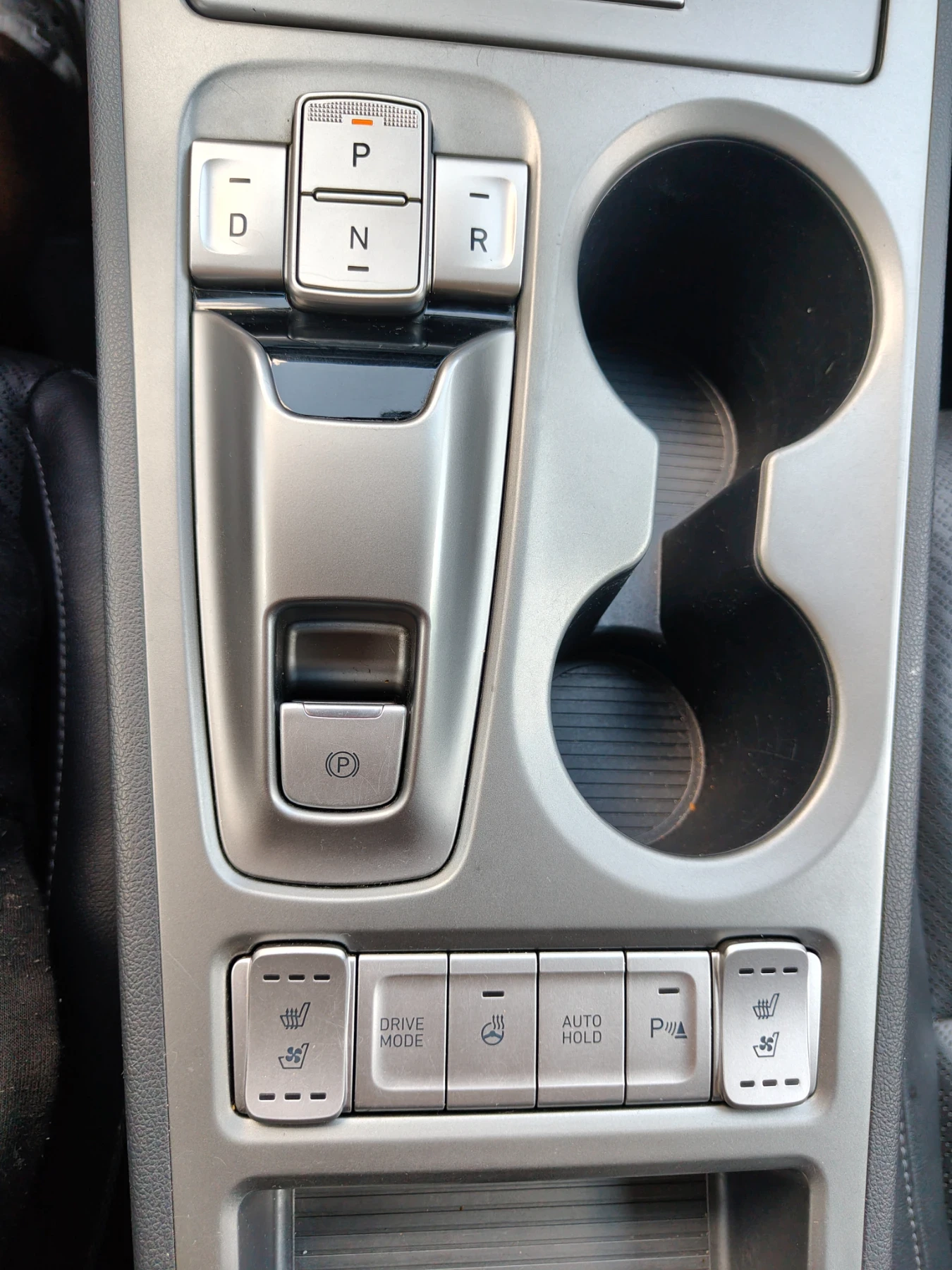 Hyundai Kona 64kw, снимка 15 - Автомобили и джипове - 55609600