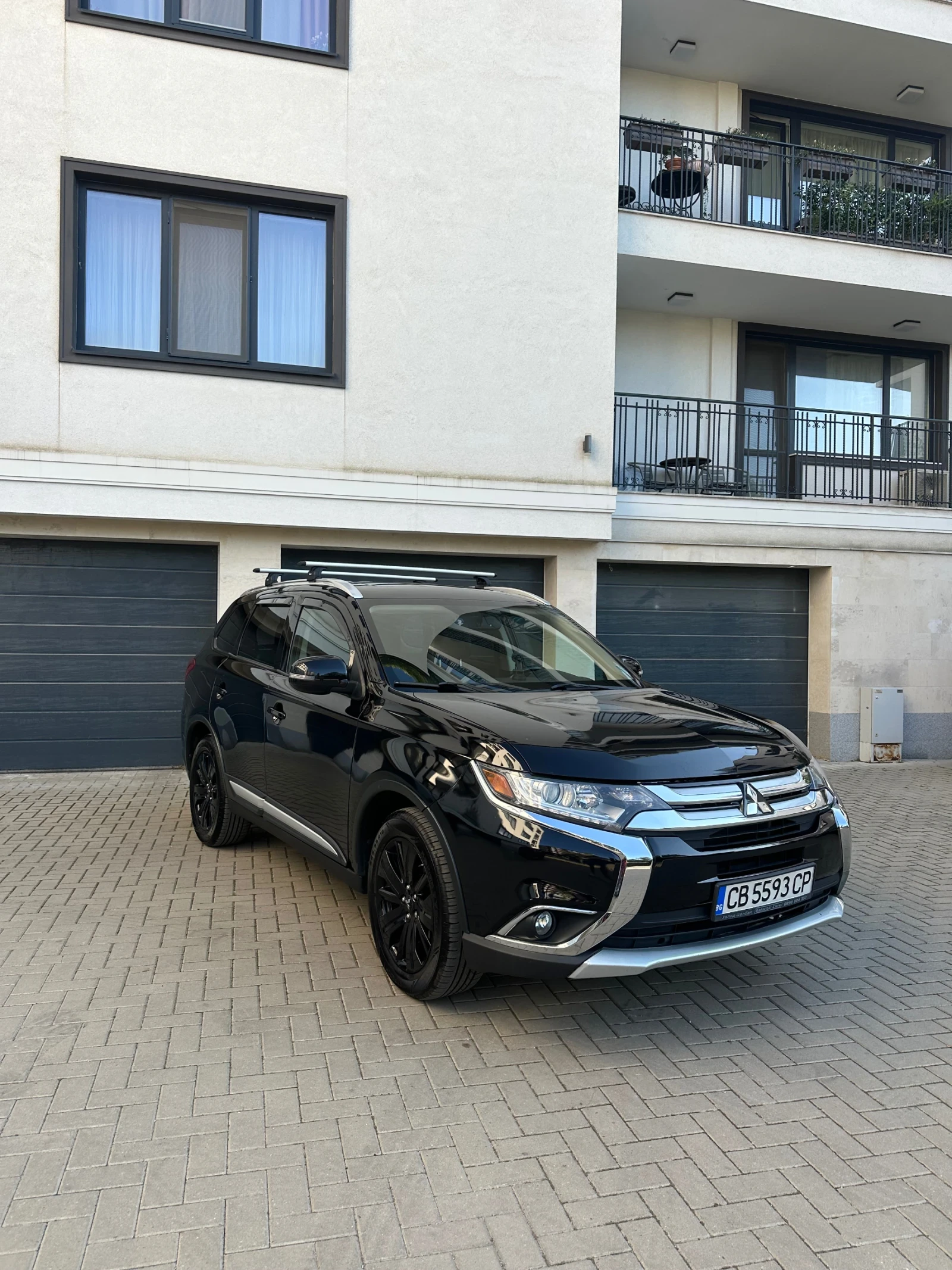Mitsubishi Outlander 2, 4