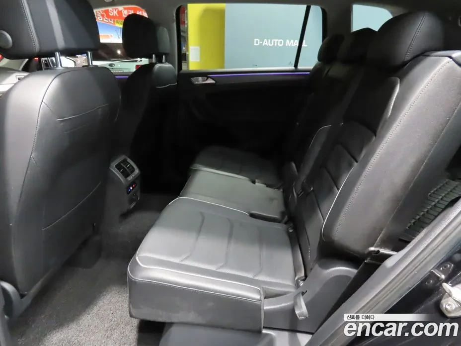VW Tiguan PRESTIGE , снимка 14 - Автомобили и джипове - 55771564