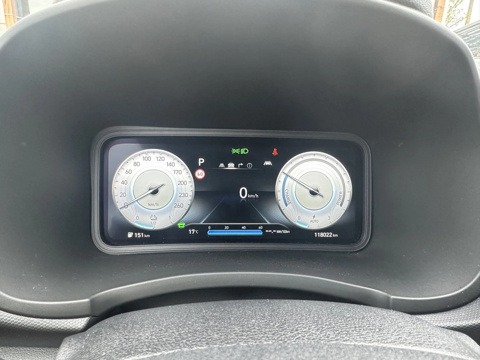 Hyundai Kona 42KWh/BLUELINK/ГАРАНЦИОННА/ТЕРМОПОМПА/SOH100%, снимка 8 - Автомобили и джипове - 56085236