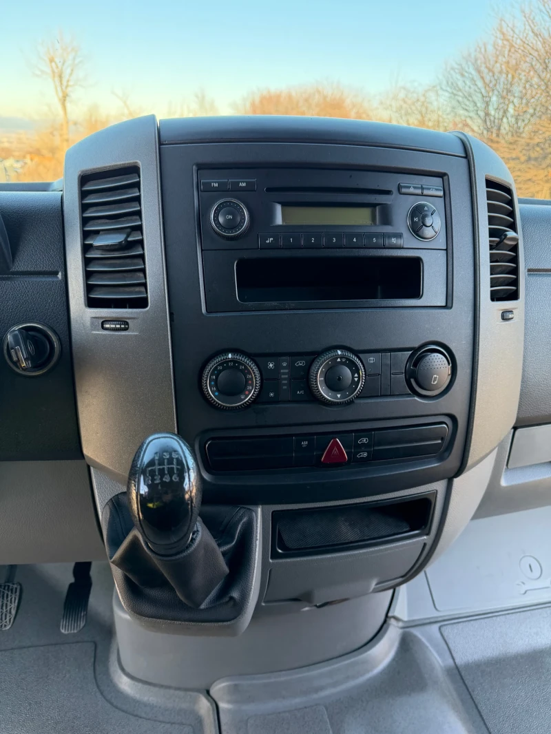 Mercedes-Benz Sprinter 318 Sprinter 318 V6 , снимка 9 - Бусове и автобуси - 53207535