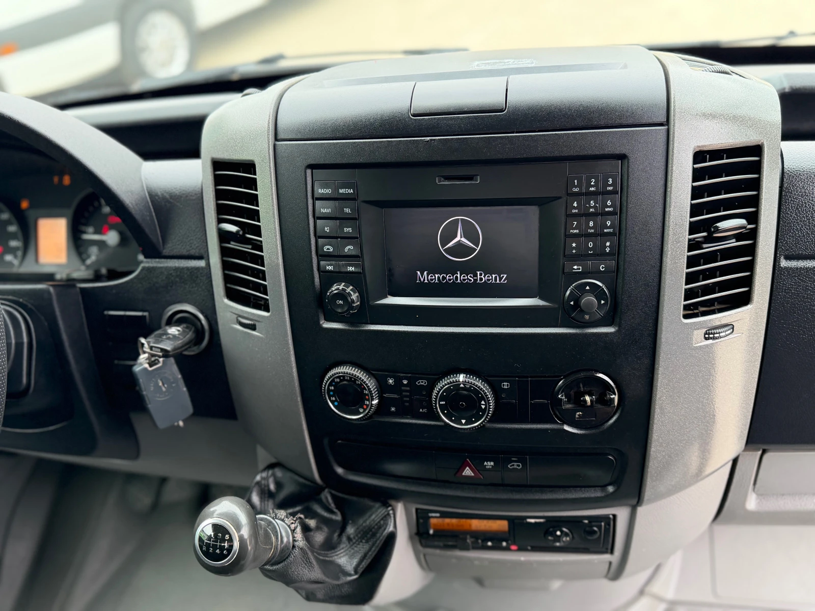 Mercedes-Benz Sprinter 316 6-МЕСТЕН!КЛИМА!ТОП!, снимка 11 - Бусове и автобуси - 54211653