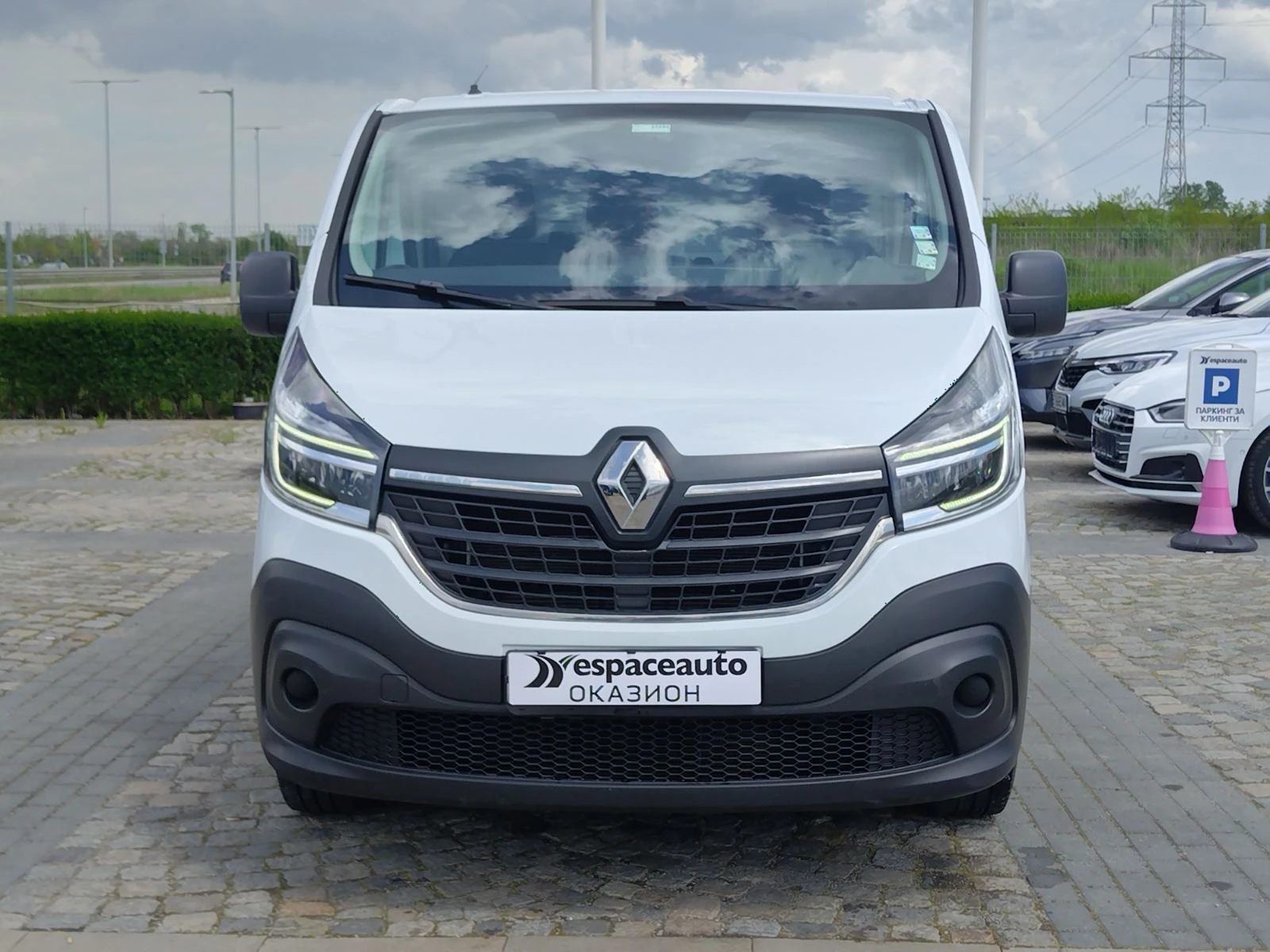 Renault Trafic 2.0dCi/120к.с./L2H1, снимка 2 - Бусове и автобуси - 54508512