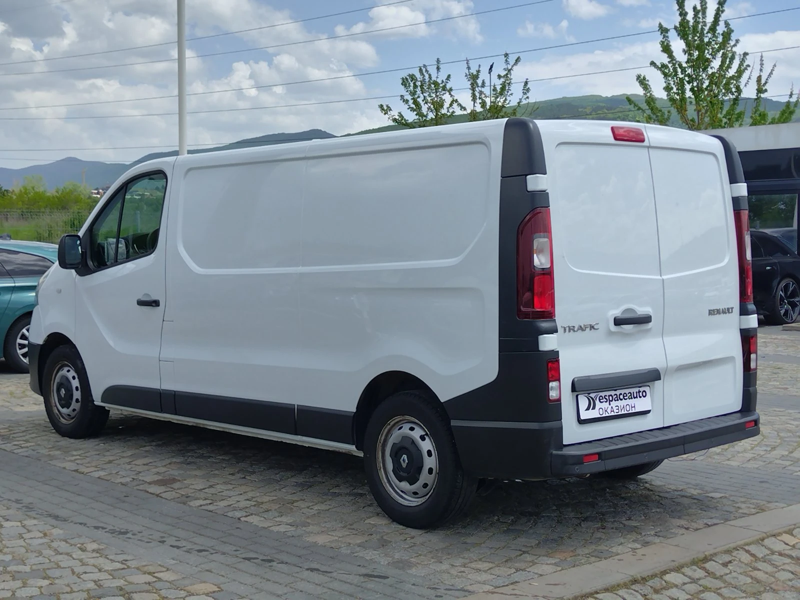 Renault Trafic 2.0dCi/120к.с./L2H1, снимка 6 - Бусове и автобуси - 54508512