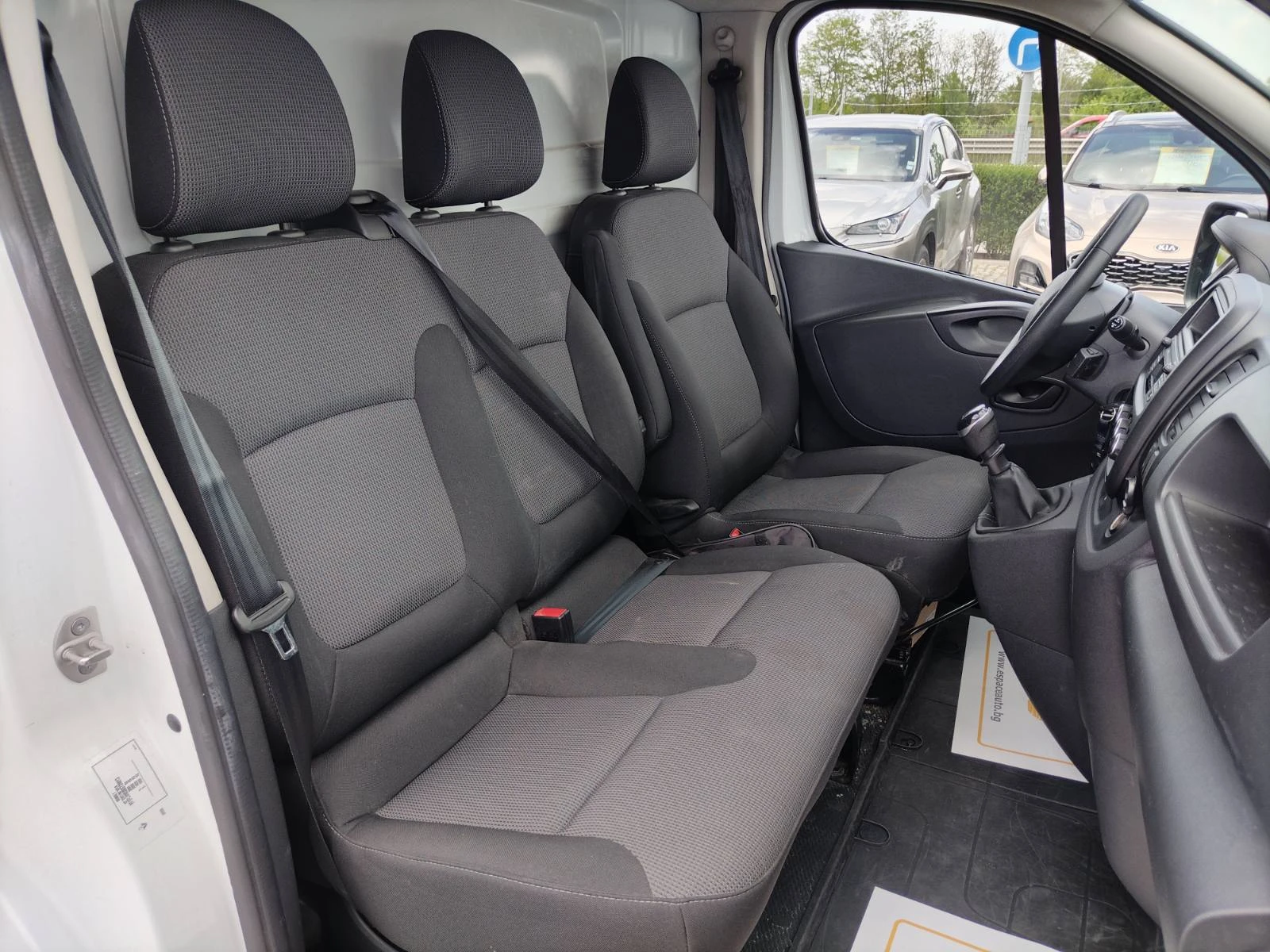 Renault Trafic 2.0dCi/120к.с./L2H1, снимка 14 - Бусове и автобуси - 54508512