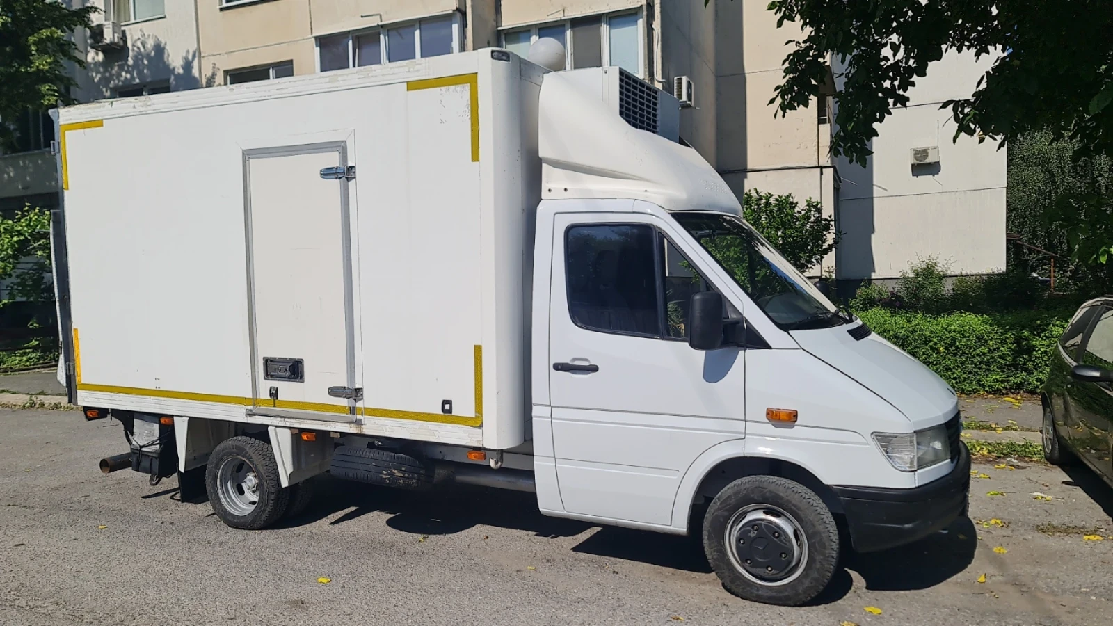 Mercedes-Benz 412