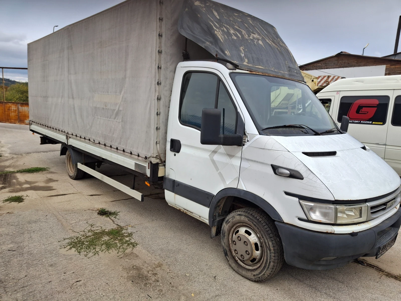 Iveco Daily Бордови, снимка 2 - Бусове и автобуси - 56705368