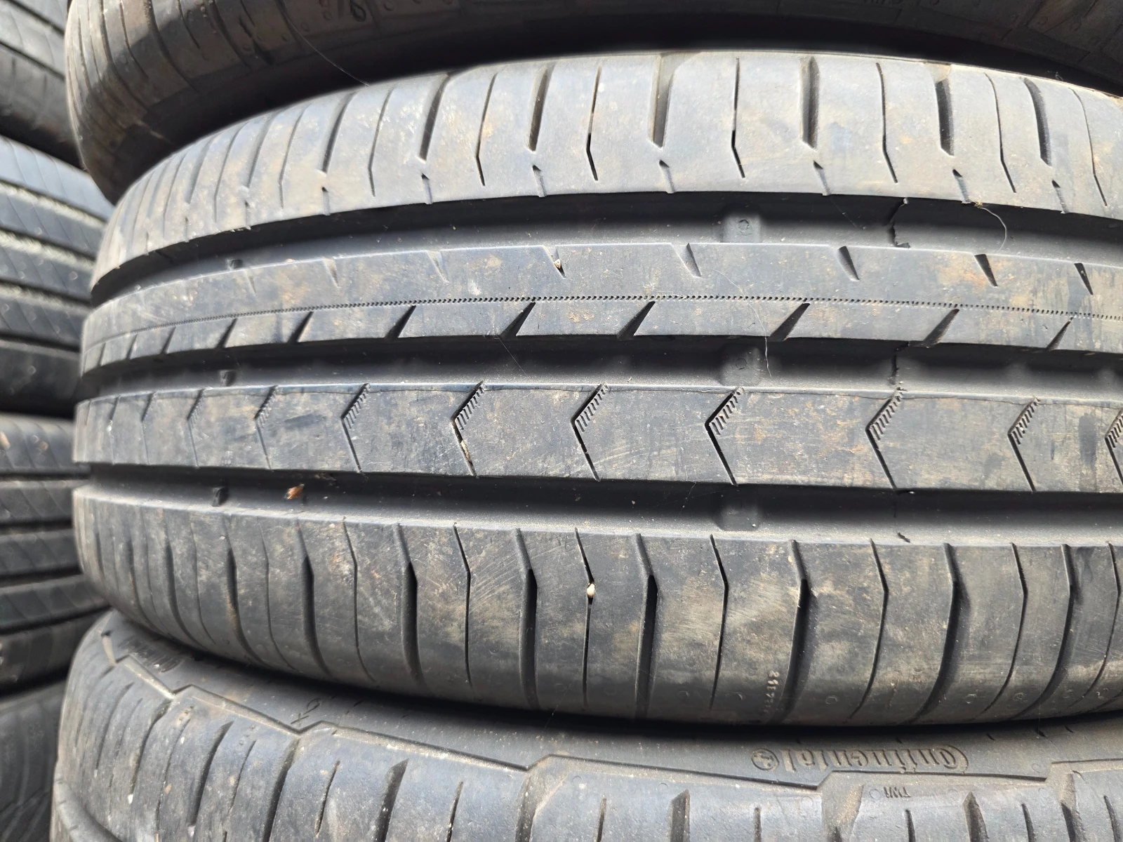 Гуми Летни 185/60R15, снимка 3 - Гуми и джанти - 55478396