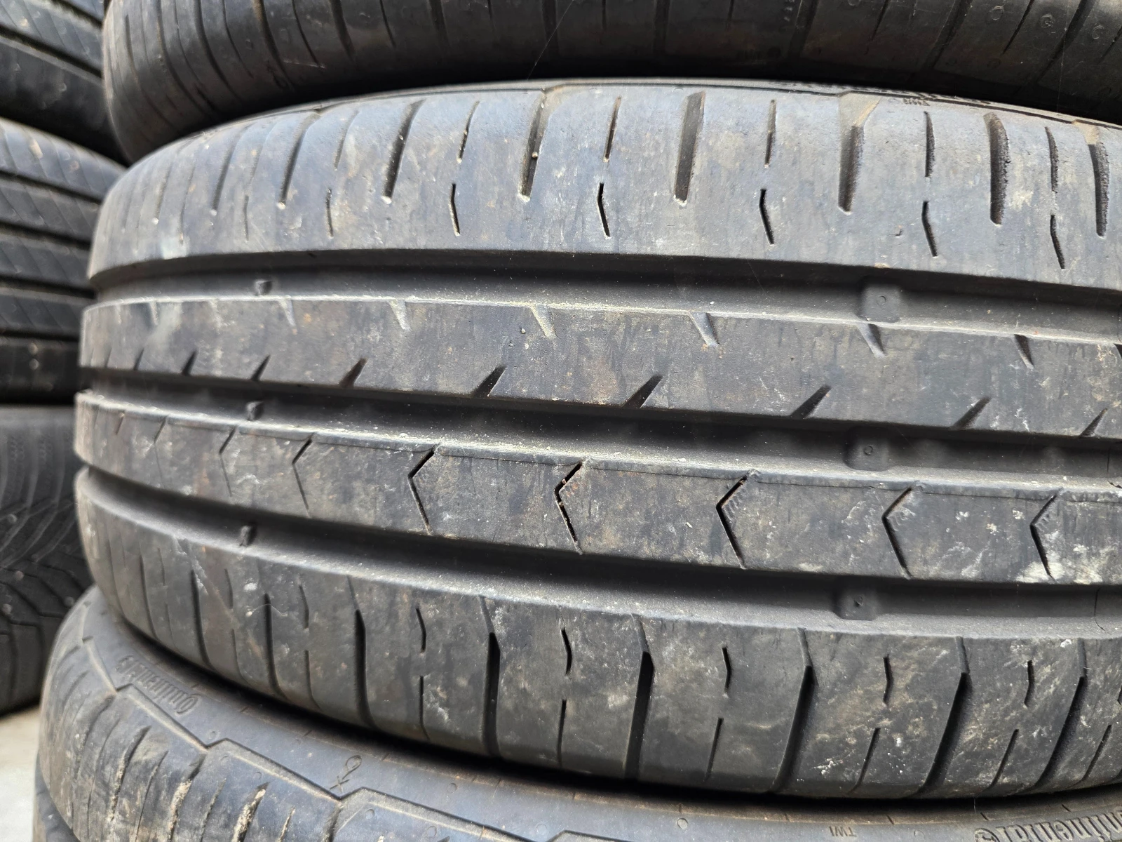 Гуми Летни 185/60R15, снимка 4 - Гуми и джанти - 55478396