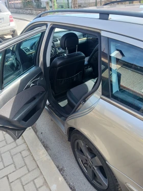Mercedes-Benz E 200 Авангард, снимка 13