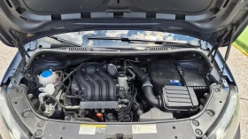VW Caddy CNG 7-Местно Maxi база, снимка 14