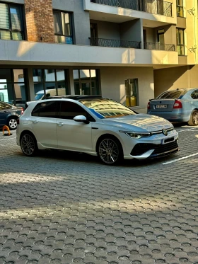 VW Golf 8, снимка 2
