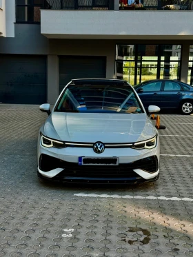 VW Golf 8, снимка 3