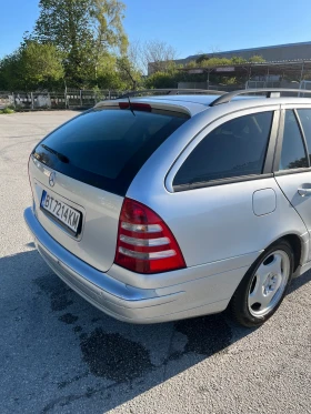 Mercedes-Benz 220 Ц, снимка 4